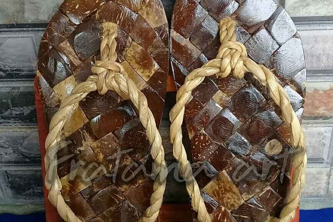 Sandal Batok